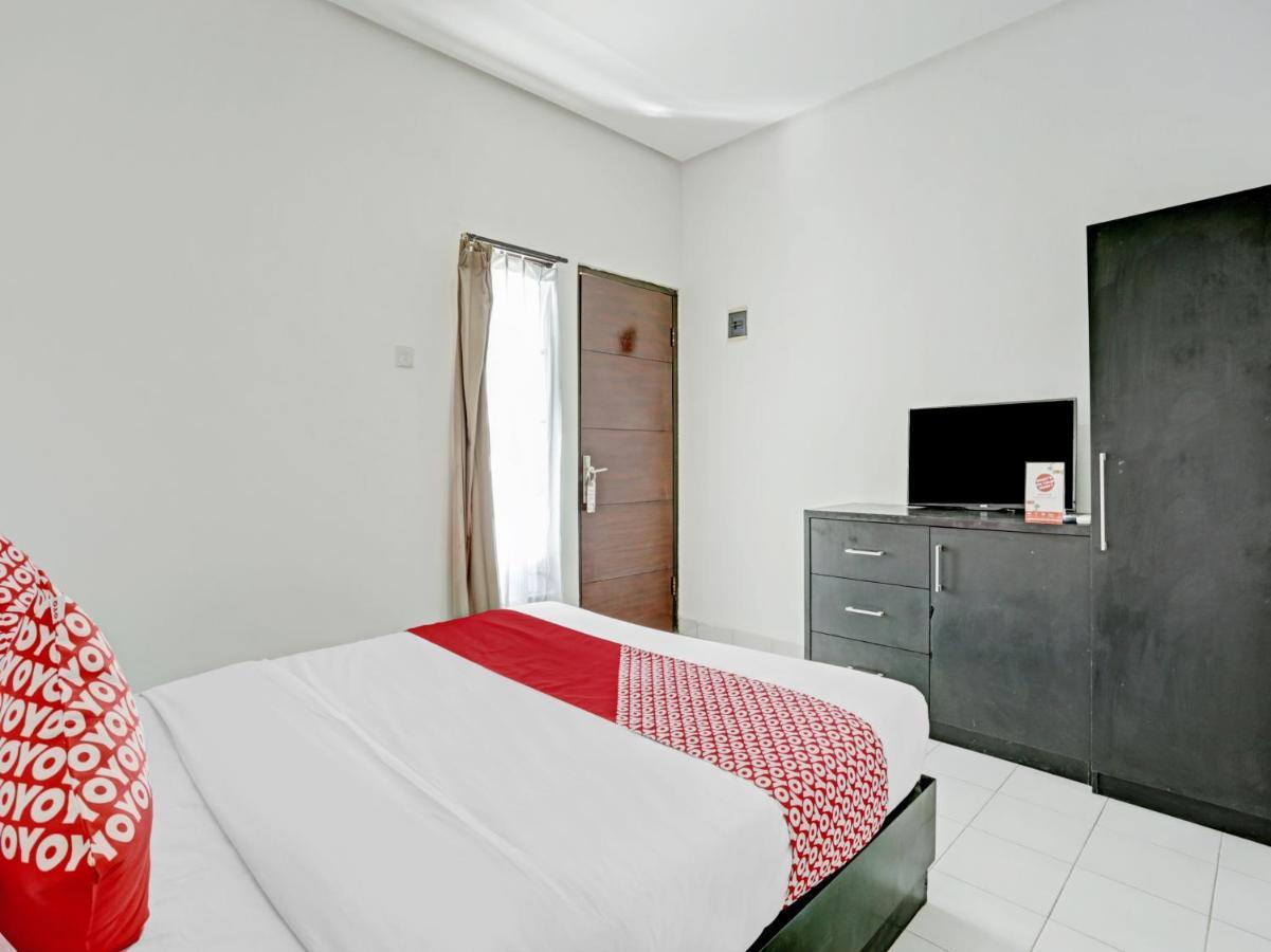 Oyo 90456 Moh Yamin Residence Balian Екстериор снимка